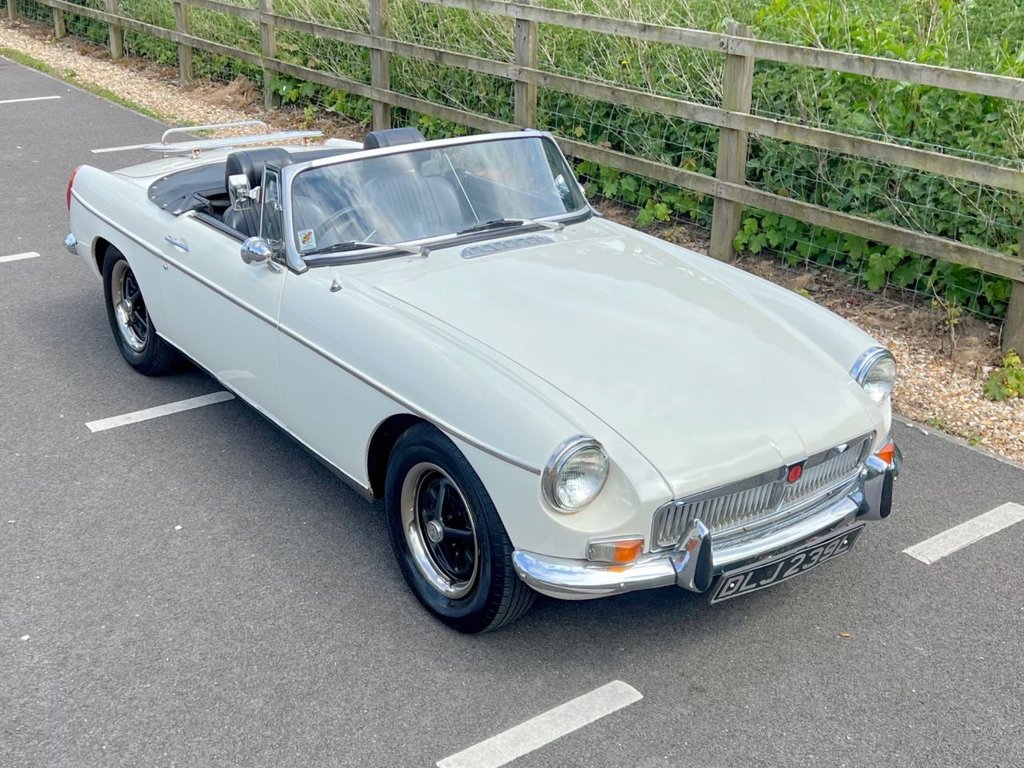 USED 1972 MG MGB Roadster // 1800cc // Chrome Bumper // px swap 