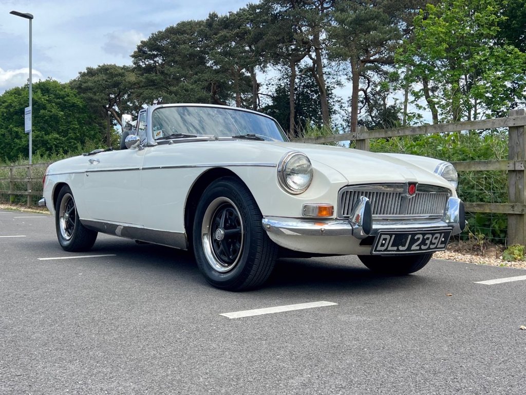 USED 1972 MG MGB Roadster // 1800cc // Chrome Bumper // px swap 