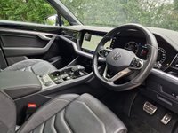 USED 2022 VOLKSWAGEN TOUAREG 3.0 TDI V6 Black Edition SUV 5dr Diesel Tiptronic 4Motion Euro 6 (s/s) (286 ps) 8.9% APR FINANCE RATES