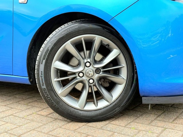 2014 VAUXHALL ADAM 1.2 16v JAM Hatchback 3dr Petrol Manual Euro 5 (70 ps) - Photo 8