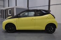 USED 2017 17 TOYOTA AYGO 1.0 VVT-i x-cite 3 Yellow Bi-Tone Hatchback 5dr Petrol Manual Euro 6 (68 ps) Reversing Camera, Satellite Navigation, Cruise Control