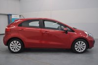 USED 2014 14 KIA RIO 1.4 2 Hatchback 5dr Petrol Auto Euro 5 (107 bhp) Parking Sensors - Bluetooth - Low Miles!