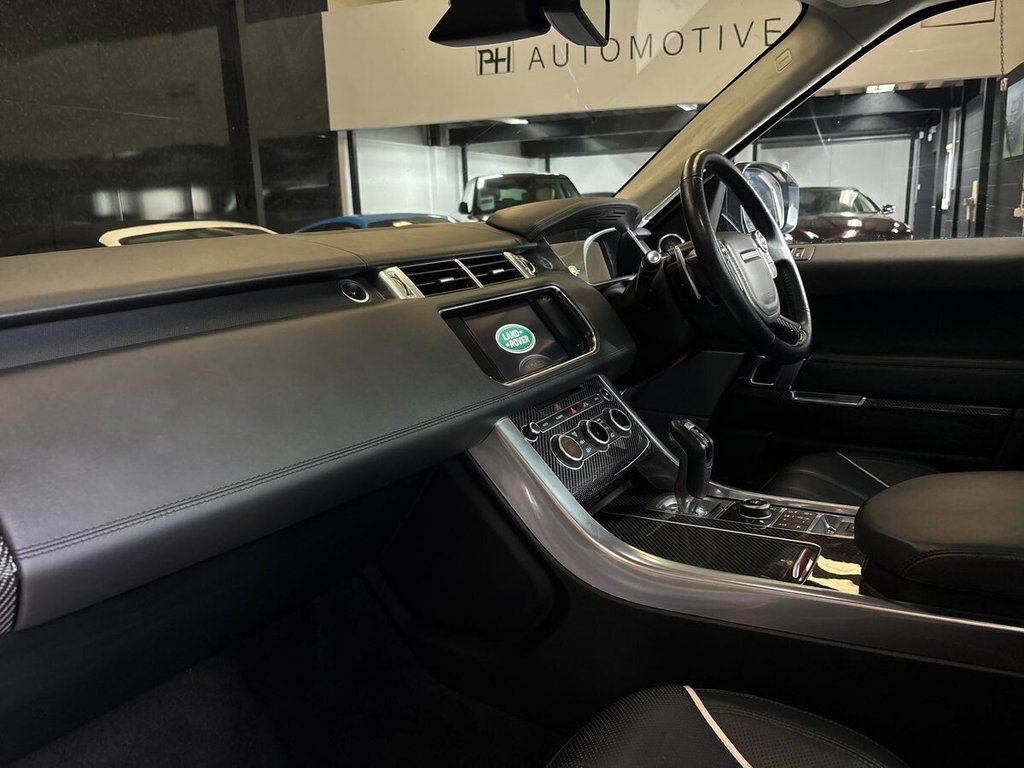USED 2015 11 LAND ROVER RANGE ROVER SPORT 5.0 V8 SVR SUV 5dr Petrol Auto 4WD Euro 5 (s/s) (550 ps) 2 OWNERS|CARBON INTERIOR PACK
