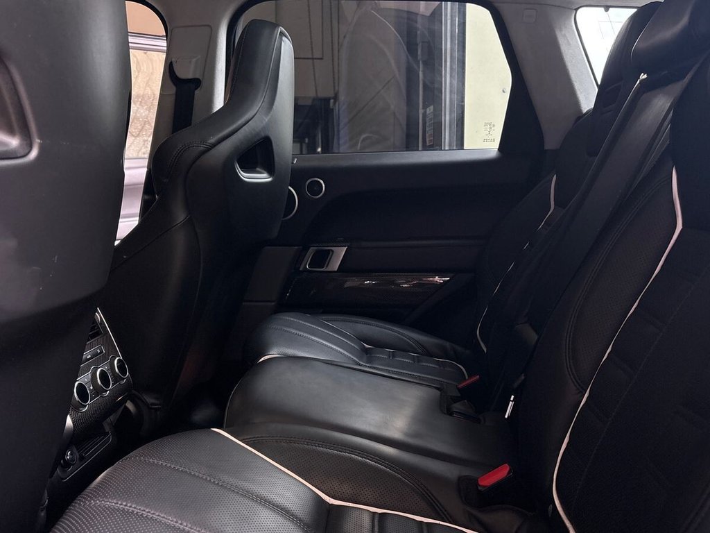 USED 2015 11 LAND ROVER RANGE ROVER SPORT 5.0 V8 SVR SUV 5dr Petrol Auto 4WD Euro 5 (s/s) (550 ps) 2 OWNERS|CARBON INTERIOR PACK