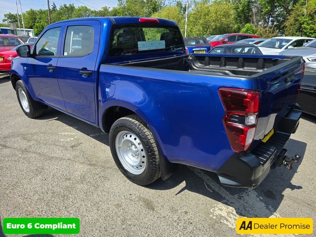 2021 ISUZU D-MAX - Photo 8