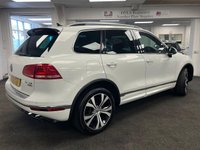USED 2016 16 VOLKSWAGEN TOUAREG 3.0 TDI V6 BlueMotion Tech R-Line SUV 5dr Diesel Tiptronic 4WD Euro 6 (s/s) (262 ps) UK DELIVERY FLAT FEE &pound;175 (SUBJECT TO DEAL) *OVER 100 IMAGES ON OUR WEBSITE*BESPOKE FINANCE ARRANGED*PART EXCHANGE WELCOME*ALL VEHICLES HPI CLEAR