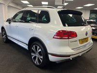USED 2016 16 VOLKSWAGEN TOUAREG 3.0 TDI V6 BlueMotion Tech R-Line SUV 5dr Diesel Tiptronic 4WD Euro 6 (s/s) (262 ps) UK DELIVERY FLAT FEE &pound;175 (SUBJECT TO DEAL) *OVER 100 IMAGES ON OUR WEBSITE*BESPOKE FINANCE ARRANGED*PART EXCHANGE WELCOME*ALL VEHICLES HPI CLEAR