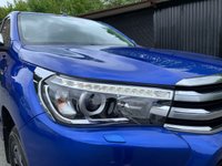 USED 2017 67 TOYOTA HI-LUX 2.4 D-4D Invincible X Pickup Double Cab 4dr Diesel Manual 4WD Euro 6 (TSS, 3.5t) (150 ps) DEALER WARRANTY AND BREAKDOWN COVER