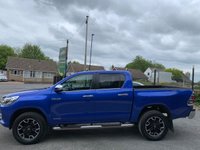 USED 2017 67 TOYOTA HI-LUX 2.4 D-4D Invincible X Pickup Double Cab 4dr Diesel Manual 4WD Euro 6 (TSS, 3.5t) (150 ps) DEALER WARRANTY AND BREAKDOWN COVER