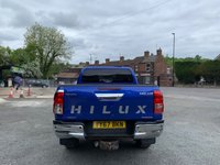 USED 2017 67 TOYOTA HI-LUX 2.4 D-4D Invincible X Pickup Double Cab 4dr Diesel Manual 4WD Euro 6 (TSS, 3.5t) (150 ps) DEALER WARRANTY AND BREAKDOWN COVER