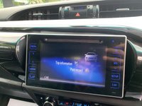 USED 2017 67 TOYOTA HI-LUX 2.4 D-4D Invincible X Pickup Double Cab 4dr Diesel Manual 4WD Euro 6 (TSS, 3.5t) (150 ps) DEALER WARRANTY AND BREAKDOWN COVER