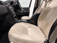 USED 2015 15 LAND ROVER DISCOVERY 4 3.0 SD V6 HSE SUV 5dr Diesel Auto 4WD Euro 5 (s/s) (255 bhp) Super Low Mileage 27016 Miles,  1 Lady Owner , Premium Cirrus Leather , 7 Seater , Heated Steering Wheel, Heated Seats, Detachable Towbar