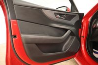 USED 2019 19 JAGUAR XE 2.0 P250i R-Dynamic SE Saloon 4dr Petrol Auto Euro 6 (s/s) (250 ps) 