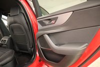 USED 2019 19 JAGUAR XE 2.0 P250i R-Dynamic SE Saloon 4dr Petrol Auto Euro 6 (s/s) (250 ps) 