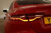 USED 2019 19 JAGUAR XE 2.0 P250i R-Dynamic SE Saloon 4dr Petrol Auto Euro 6 (s/s) (250 ps) 