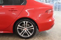 USED 2019 19 JAGUAR XE 2.0 P250i R-Dynamic SE Saloon 4dr Petrol Auto Euro 6 (s/s) (250 ps) 