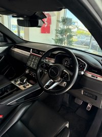 USED 2022 71 JAGUAR F-PACE 2.0 D200 MHEV R-Dynamic SE SUV 5dr Diesel Auto AWD Euro 6 (s/s) (204 ps) 