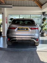 USED 2022 71 JAGUAR F-PACE 2.0 D200 MHEV R-Dynamic SE SUV 5dr Diesel Auto AWD Euro 6 (s/s) (204 ps) 