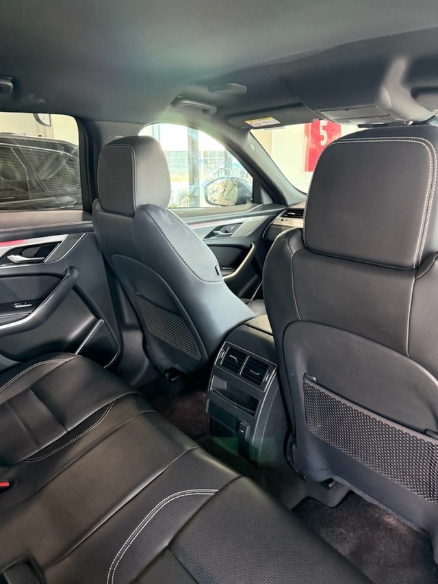 2022 JAGUAR F-PACE (2022) - Photo 5