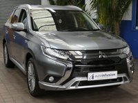 USED 2020 69 MITSUBISHI OUTLANDER 2.4h TwinMotor 13.8kWh Design SUV 5dr Petrol Plug-in Hybrid CVT 4WD Euro 6 (s/s) (224 ps) APP SAT NAV ANDROID APPLE CARPLAY HEATED SEATS CRUISE CONTROL REAR VIEW CAMERA 1 OWNER SERVICE HISTORY WARRANTY
