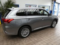 USED 2020 69 MITSUBISHI OUTLANDER 2.4h TwinMotor 13.8kWh Design SUV 5dr Petrol Plug-in Hybrid CVT 4WD Euro 6 (s/s) (224 ps) APP SAT NAV ANDROID APPLE CARPLAY HEATED SEATS CRUISE CONTROL REAR VIEW CAMERA 1 OWNER SERVICE HISTORY WARRANTY