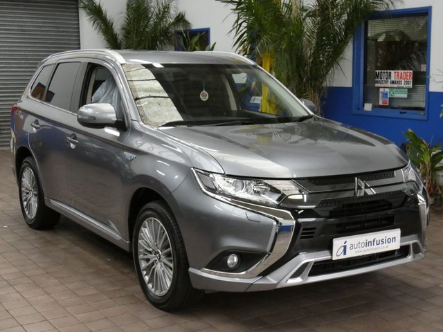 2020 69 Mitsubishi Outlander 2.4h TwinMotor 13.8kWh Design SUV 5dr Petrol Plug-in Hybrid CVT 4WD Euro 6 (s/s) (224 ps)