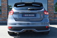 USED 2017 67 FORD FOCUS 2.0T EcoBoost ST-3 Hatchback 5dr Petrol Manual Euro 6 (s/s) (250 ps) SUNROOF / BLACK PACK / 2 OWNER