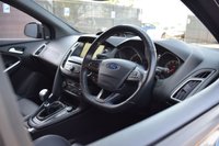 USED 2017 67 FORD FOCUS 2.0T EcoBoost ST-3 Hatchback 5dr Petrol Manual Euro 6 (s/s) (250 ps) SUNROOF / BLACK PACK / 2 OWNER