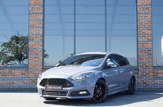 2017 67 Ford Focus 2.0T EcoBoost ST-3 Hatchback 5dr Petrol Manual Euro 6 (s/s) (250 ps)