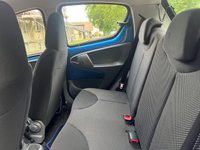 USED 2011 11 TOYOTA AYGO 1.0 VVT-i Blue Hatchback 5dr Petrol Manual Euro 5 (67 ps) 