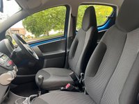 USED 2011 11 TOYOTA AYGO 1.0 VVT-i Blue Hatchback 5dr Petrol Manual Euro 5 (67 ps) 