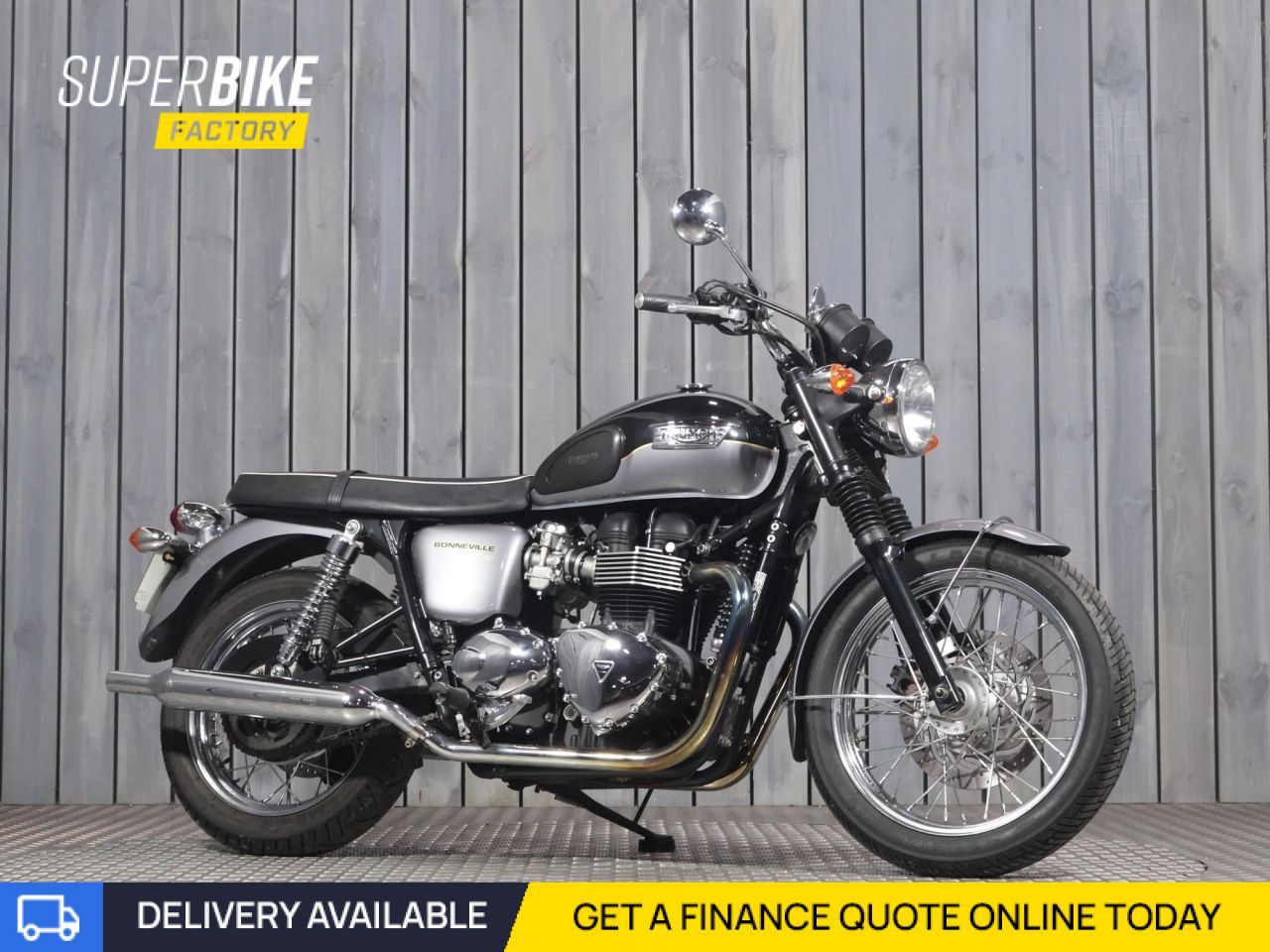 TRIUMPH BONNEVILLE T100BONNEVILLE T100