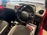 USED 2015 65 TOYOTA AYGO 1.0 VVT-i x-play Hatchback 5dr Petrol Manual Euro 5 Euro 5 (68 ps) 