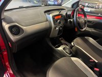 USED 2015 65 TOYOTA AYGO 1.0 VVT-i x-play Hatchback 5dr Petrol Manual Euro 5 Euro 5 (68 ps) 