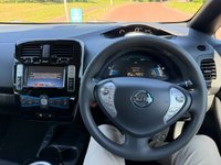 USED 2017 17 NISSAN LEAF 30kWh Black Edition Hatchback 5dr Electric Auto (109 bhp) 7 MAIN DEALER SERVICES-TWO OWNERS