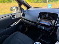 USED 2017 17 NISSAN LEAF 30kWh Black Edition Hatchback 5dr Electric Auto (109 bhp) 7 MAIN DEALER SERVICES-TWO OWNERS