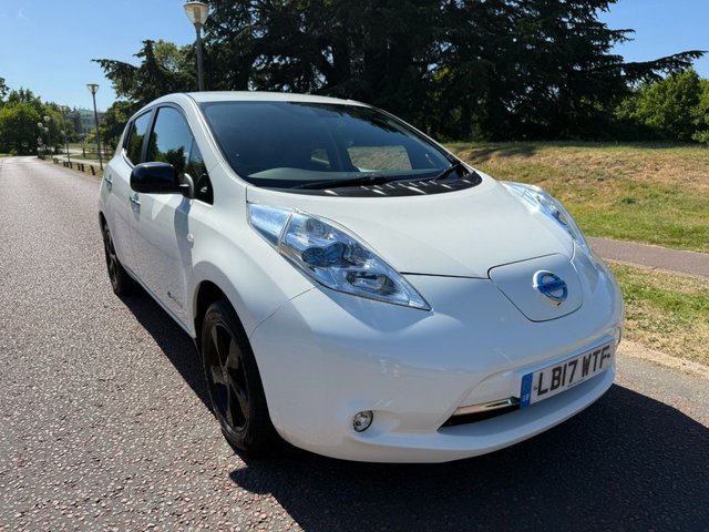 2017 17 Nissan Leaf 30kWh Black Edition Hatchback 5dr Electric Auto (109 bhp)
