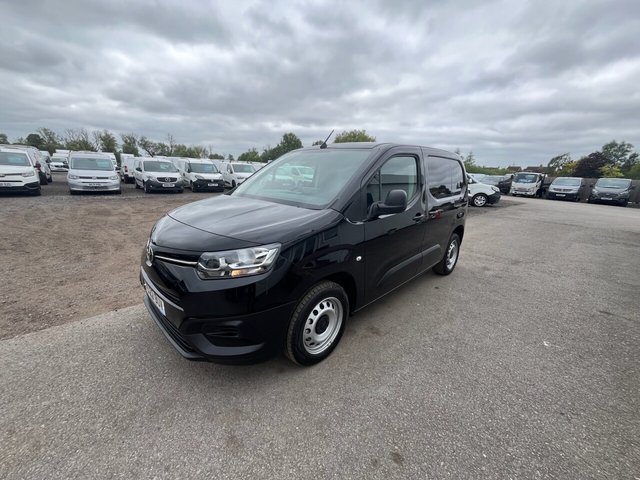 View our TOYOTA PROACE CITY