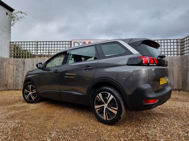 2019 PEUGEOT 5008 1.5 BlueHDi Active SUV 5dr Diesel Manual Euro 6 (s/s) (130 ps) - Photo 4