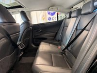 USED 2019 69 LEXUS ES 2.5 300h Saloon 4dr Petrol Hybrid E-CVT Euro 6 (s/s) (218 ps)+1 OWNER FROM NEW+2 KEYS+HISTORY+SUNROOF+FULL LEATHER SEATS+NAV+BLUETOOTH+CAMERA+MEDIA+PARK CONTROL 2 KEYS+HISTORY+1 OWNER FROM NEW+SUNROOF+FULL LEATHER SEATS+ALLOYS+PARK CONTROL+NAV+BLUETOOTH+MEDIA+USB+AUX+DAB+CLIMATE+CRUISE+HPI CLEAR