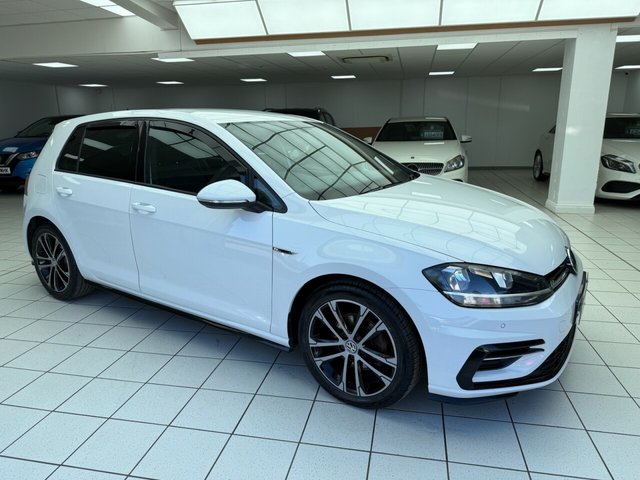 View our VOLKSWAGEN GOLF