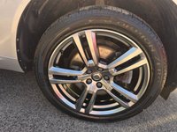 USED 2018 67 VOLVO XC60 2.0 T5 Inscription SUV in silver with 81,500 miles, FSH, 2 owners, ULEZ compliant, auto, sat nav, leather interior, touchscreen & more! With a full service history, this 2018 Volvo XC60 T5 Inscription with 81,500 miles is a superb example of a reliable and well-maintained vehicle. The XC60, with its 2.0L petrol engine and four-wheel drive, offers a refined driving experience. The Inscription trim adds a touch of luxury, while its Euro 6 emission class ensures it meets modern environmental standards. This particular model comes with desirable features, including 20in alloy wheels, an active Four-C chassis system, satelitte naviga