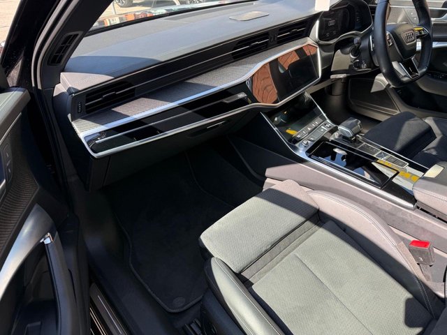 2021 AUDI A6 AVANT - Photo 12