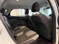 USED 2012 12 FORD FOCUS 1.6 TDCi Zetec Hatchback 5dr Diesel Manual Euro 5 (s/s) (115 ps)+2 KEYS+11 SERVICE STAMPS+NAV 2 KEYS+11 SERVICE STAMPS+NAV+SENSORS+LOW INSURANCE+ALLOYS+AIRCON+LOW TAX+&pound;20 TAX+DAB+HPI CLEAR