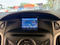 USED 2012 12 FORD FOCUS 1.6 TDCi Zetec Hatchback 5dr Diesel Manual Euro 5 (s/s) (115 ps)+2 KEYS+11 SERVICE STAMPS+NAV 2 KEYS+11 SERVICE STAMPS+NAV+SENSORS+LOW INSURANCE+ALLOYS+AIRCON+LOW TAX+&pound;20 TAX+DAB+HPI CLEAR