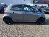 USED 2017 67 SMART FORFOUR 0.9T BRABUS Xclusive Hatchback 5dr Petrol Twinamic Euro 6 (s/s) (109 ps) STUNNING SMART FORFOUR BRABUS, COMES WITH FULL MAIN DEALER SERVICE HISTORY, 2 KEYS LOW MILES AND AUTOMATIC  , All our vehicles come with 12 months mot, oil and filter service pre sale, and 6 months complementary Rac warranty cover and 12 months complementary Rac Breakdown cover post sale  to help ensure you drive away with complete confidence !
