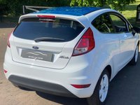 USED 2017 17 FORD FIESTA 1.25 Zetec White Edition Spring Hatchback 3dr Excellent  Service History