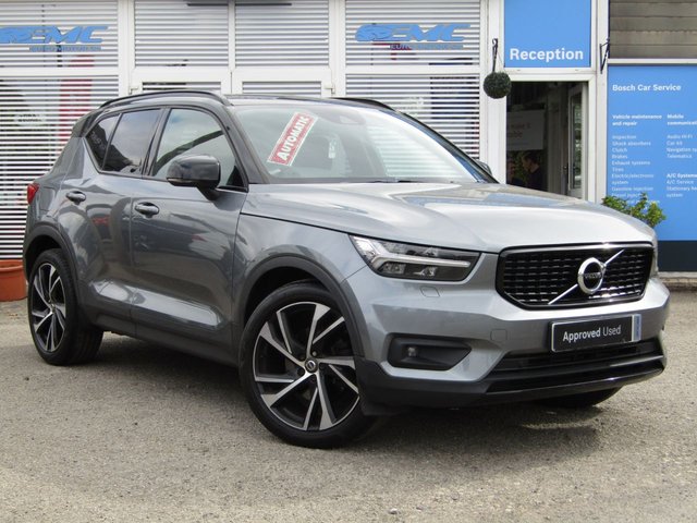 View our VOLVO XC40