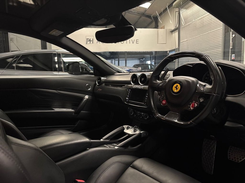 USED 2013 13 FERRARI FF 6.3 V12 Coupe 3dr Petrol F1 DCT 4WD Euro 5 (s/s) (660 bhp) GLASS ROOF|11 FERRARI SERVICES