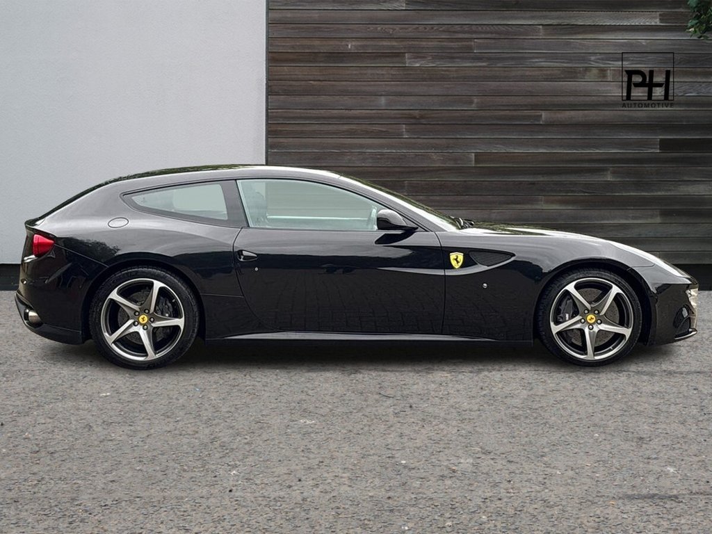 USED 2013 13 FERRARI FF 6.3 V12 Coupe 3dr Petrol F1 DCT 4WD Euro 5 (s/s) (660 bhp) GLASS ROOF|11 FERRARI SERVICES